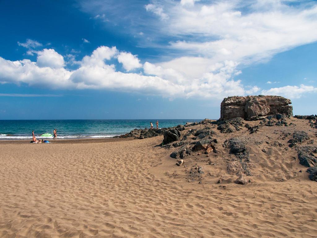 Beach House Adelfas San Agustin Mci Buitenkant foto